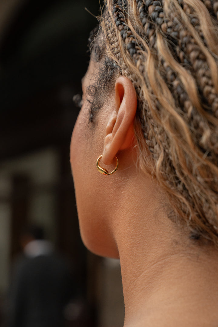 Heritage Minlani Gold Hoop Huggies Earrings