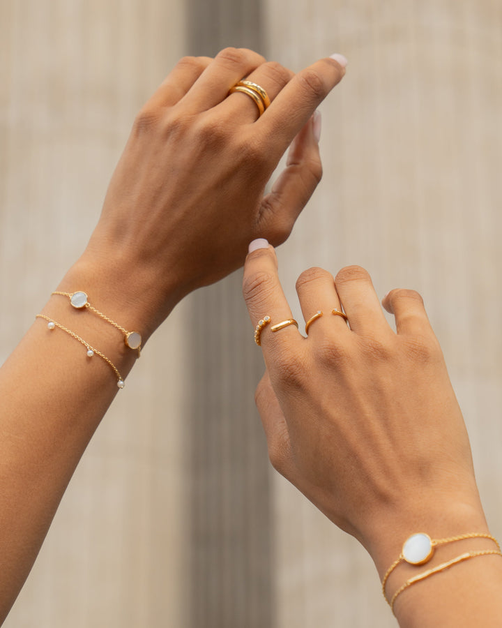 Eternal Aral Mother of Pearl Bracelet