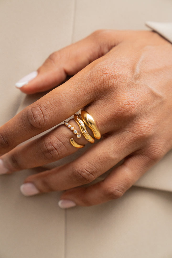 Tara Star Ring
